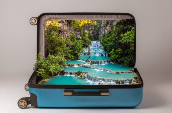 Grutas de Tolantongo: ¿Prefieres relajarte en las pozas o aventurarte en los túneles?